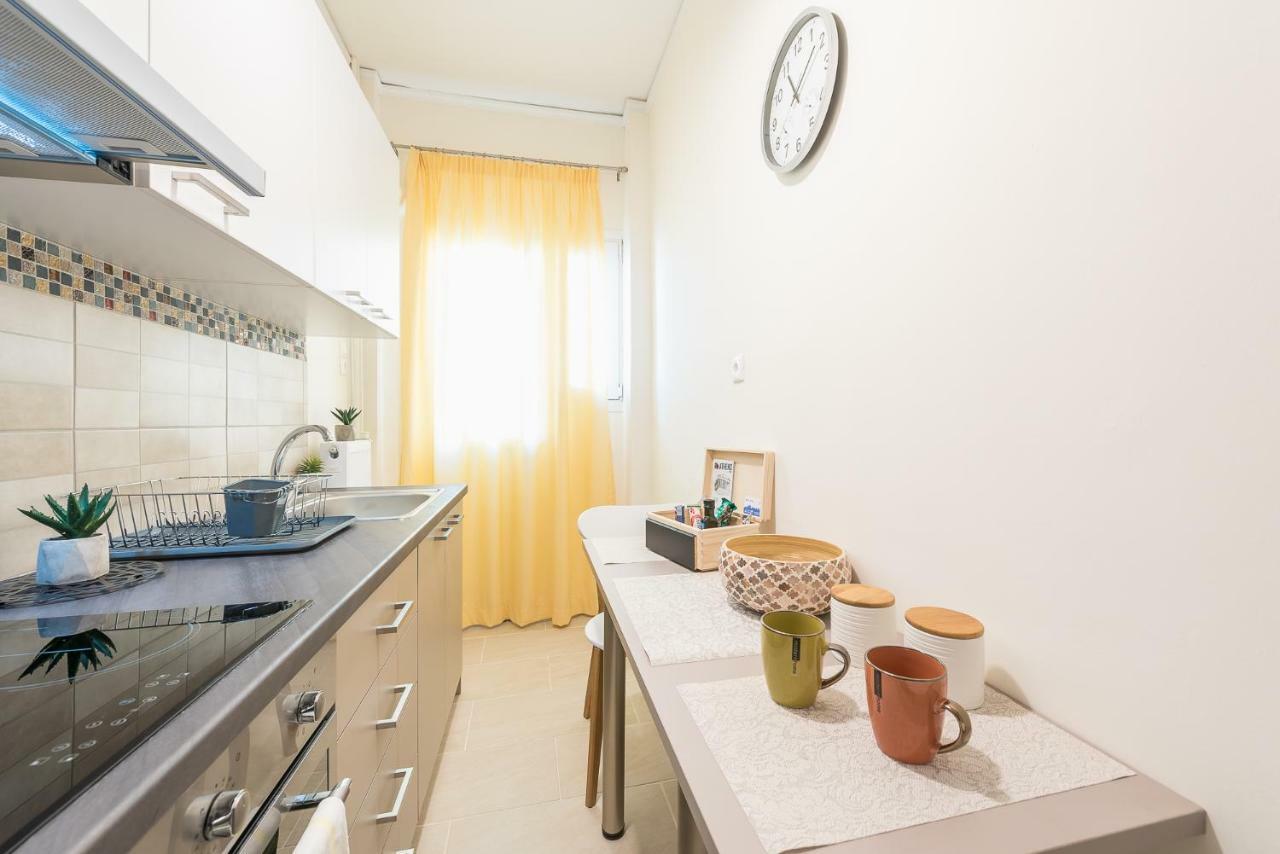 Stylish Kerameikos Apartment By Cloudkeys Atenas Exterior foto